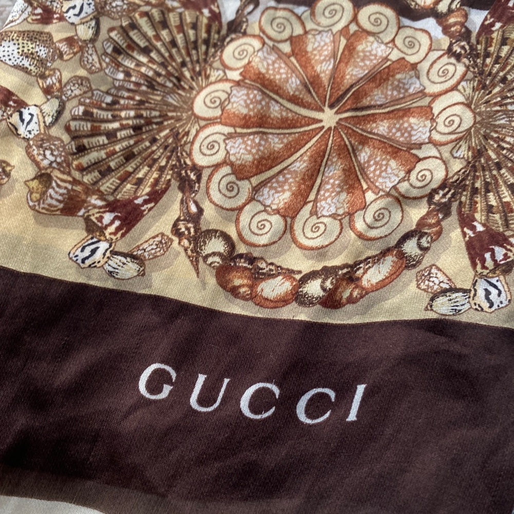 Vintage Gucci Silk Scarf - Picture 2 of 10
